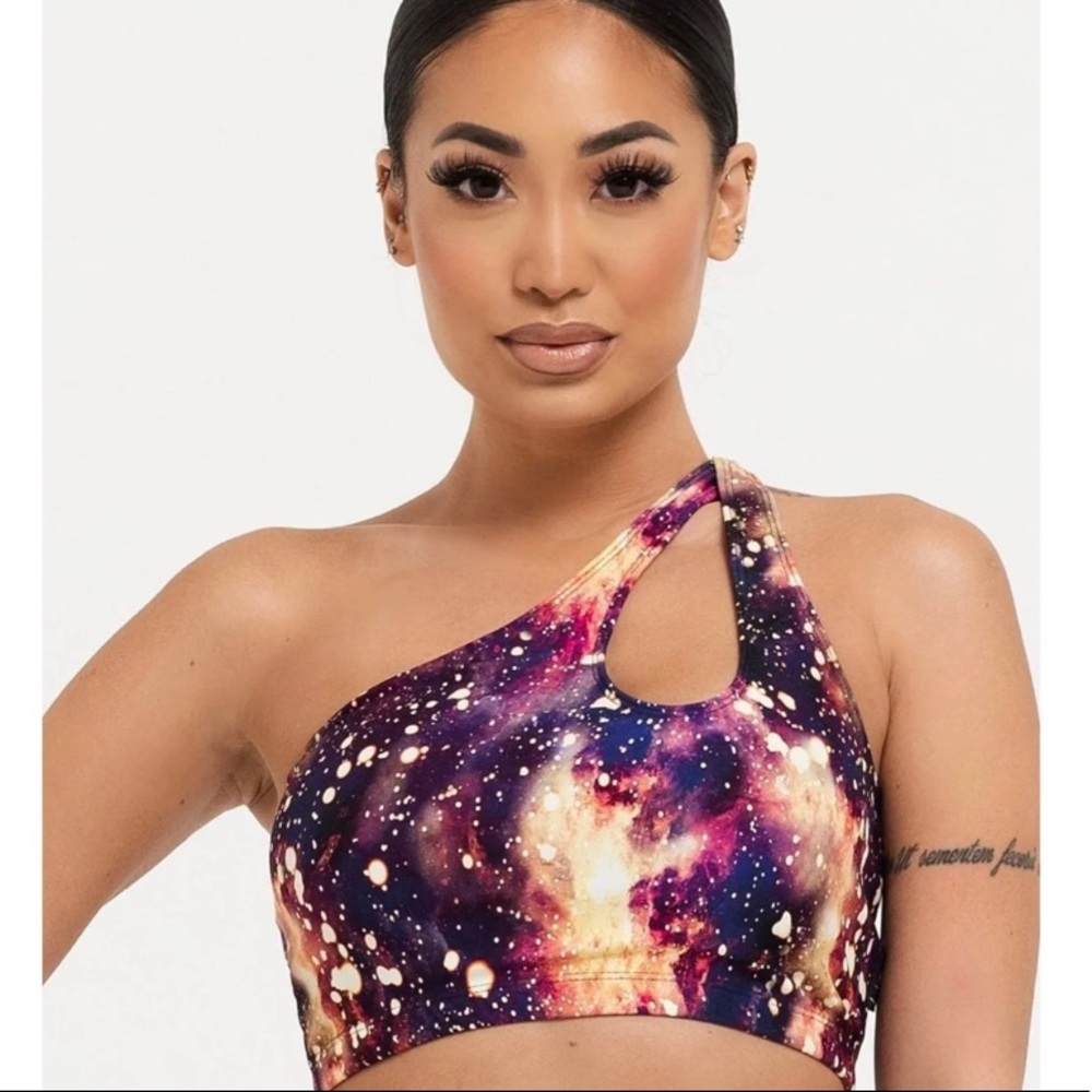 🔮 LiCi Fit Retrograde One Shoulder Bra 🔮